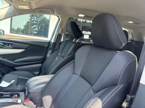 Used 2021 Subaru Ascent Premium w/ Convenience Package AWD/4WD image 3
