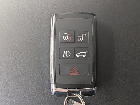 Used 2020 Land Rover Defender 110 HSE AWD/4WD image 31