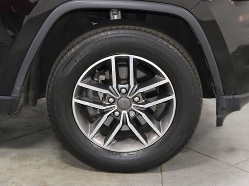 Used 2020 Jeep Grand Cherokee Limited w/ Luxury Group II image 13