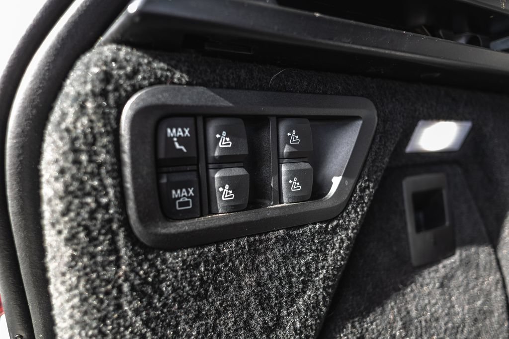 Used 2022 BMW X7 M50i AWD/4WD image 39
