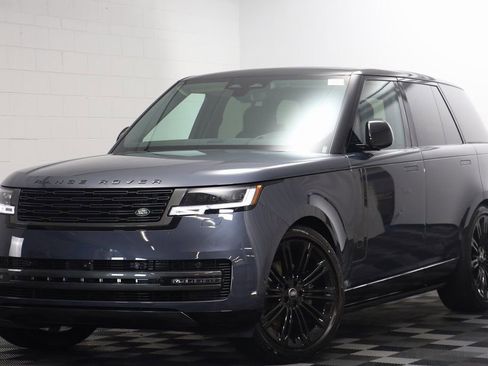 New 2025 Land Rover Range Rover SE image 1