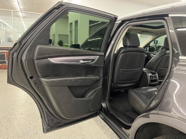 Used 2017 Cadillac XT5 Luxury w/ Driver Awareness Package FWD image 30
