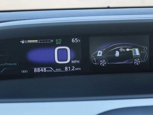 Used 2019 Toyota Prius Prime Premium image 21