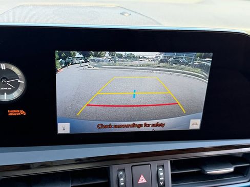 Certified 2024 Lexus ES 350 w/ Premium Package FWD image 21
