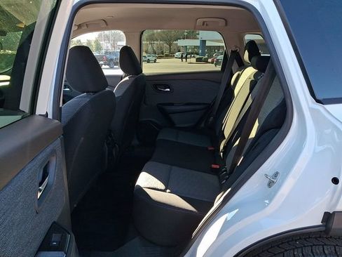 Used 2023 Nissan Rogue SV image 13