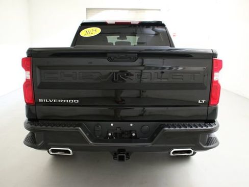 Used 2025 Chevrolet Silverado 1500 LT Trail Boss AWD/4WD image 7