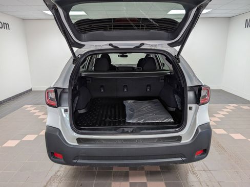 Used 2025 Subaru Outback Premium image 20