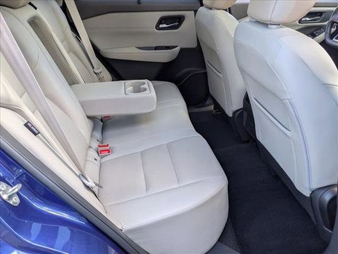 Used 2022 Nissan Rogue SV w/ SV Premium Package image 20