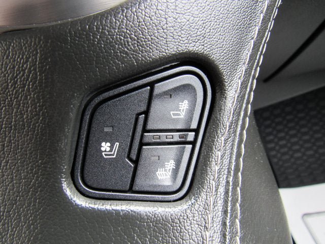 Used 2018 GMC Yukon XL SLT w/ Open Road Package AWD/4WD image 23