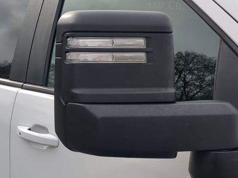 Used 2022 Chevrolet Silverado 3500 LT w/ Convenience Package image 10