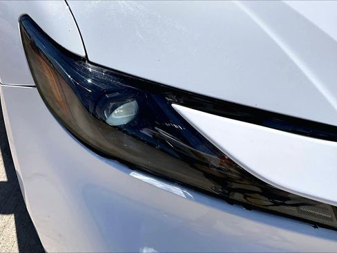 Used 2025 Toyota Camry LE FWD image 28