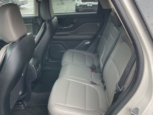 Used 2023 Lincoln Corsair AWD w/ Equipment Group 101A image 10