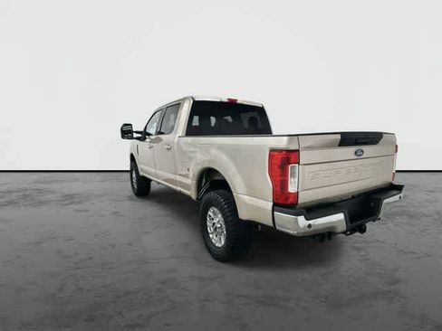 Used 2017 Ford F250 XLT w/ XLT Premium Package AWD/4WD image 2