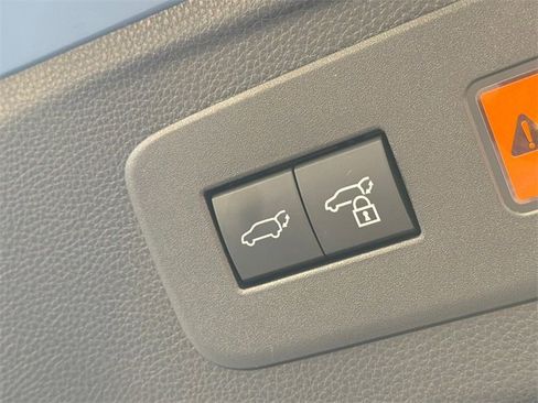 Used 2025 Toyota Land Cruiser w/ Premium Package image 11