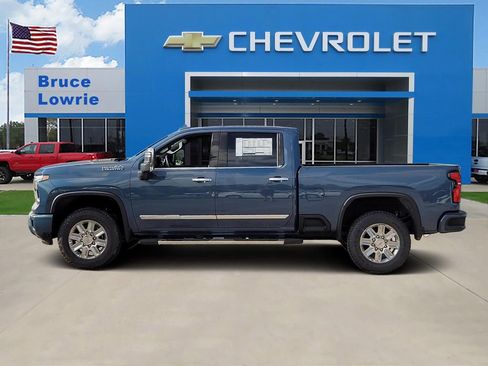 New 2026 Chevrolet Silverado 2500 High Country w/ Technology Package AWD/4WD image 2