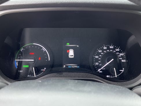 Used 2021 Toyota Sienna XLE FWD image 22