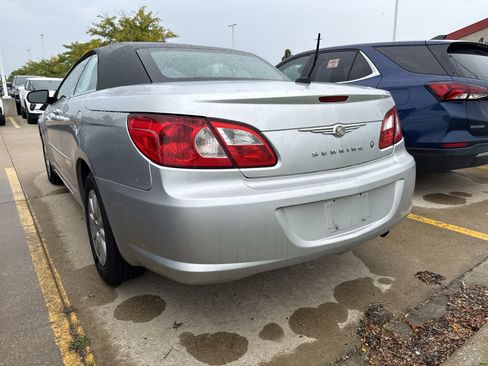 Used 2008 Chrysler Sebring LX w/ Convenience Group image 9