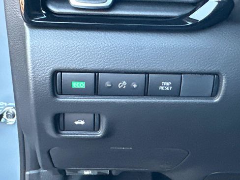 New 2025 Nissan Sentra SV image 23