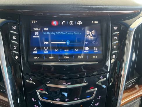 Used 2015 Cadillac Escalade Premium AWD/4WD image 59
