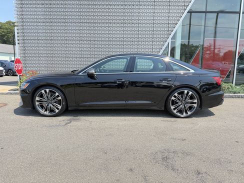 Used 2024 Audi S6 Premium Plus w/ Premium Plus Package AWD/4WD image 2