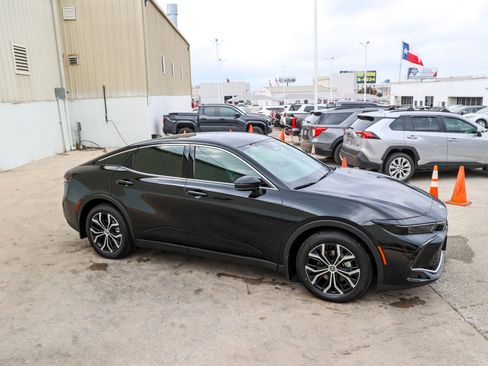 Certified 2026 Toyota Crown XLE image 6