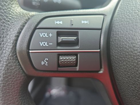 Used 2025 Honda Accord SE image 16