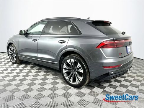 Used 2025 Audi Q8 Prestige image 5