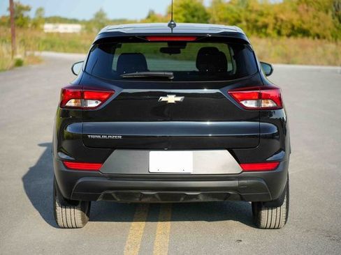 Used 2025 Chevrolet TrailBlazer LS w/ LS Convenience Package image 6
