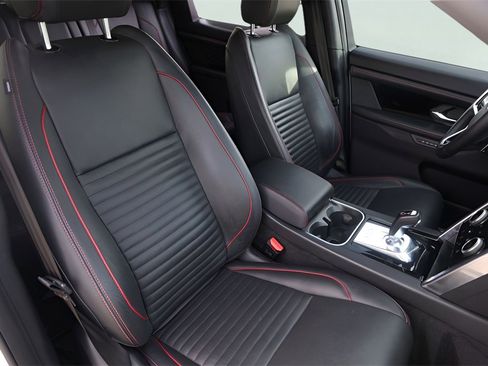 Used 2021 Land Rover Discovery Sport SE R-Dynamic image 32