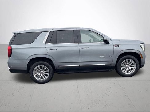 Used 2025 GMC Yukon Denali AWD/4WD image 4