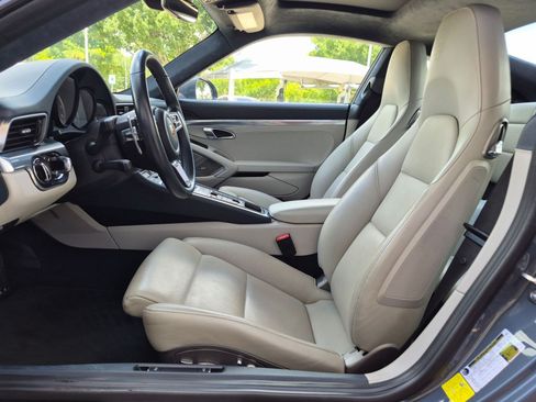 Certified 2017 Porsche 911 Turbo AWD/4WD image 5