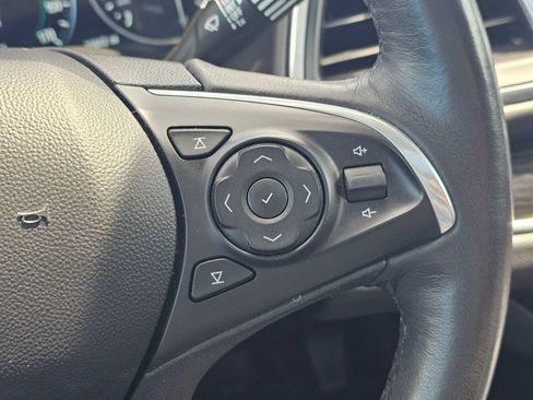 Used 2019 Buick Enclave Avenir w/ Avenir Technology Package AWD/4WD image 27