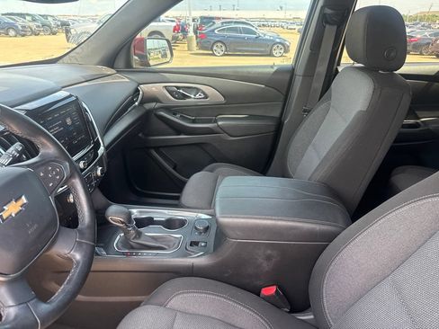 Used 2023 Chevrolet Traverse LT FWD image 42