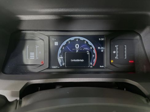 Used 2024 Toyota Tacoma SR image 19