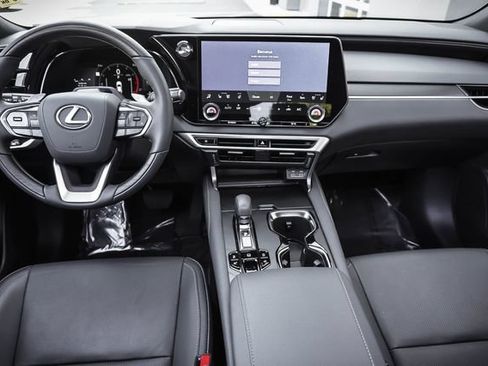 Used 2025 Lexus RX 350 Premium w/ Convenience Package AWD/4WD image 19