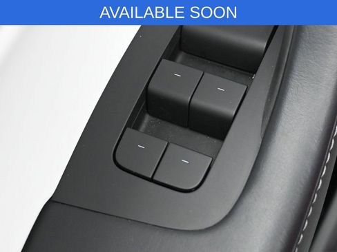 Used 2021 Tesla Model Y Long Range AWD/4WD image 13