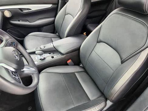 Used 2020 INFINITI QX50 Sensory w/ Proactive Package FWD image 11
