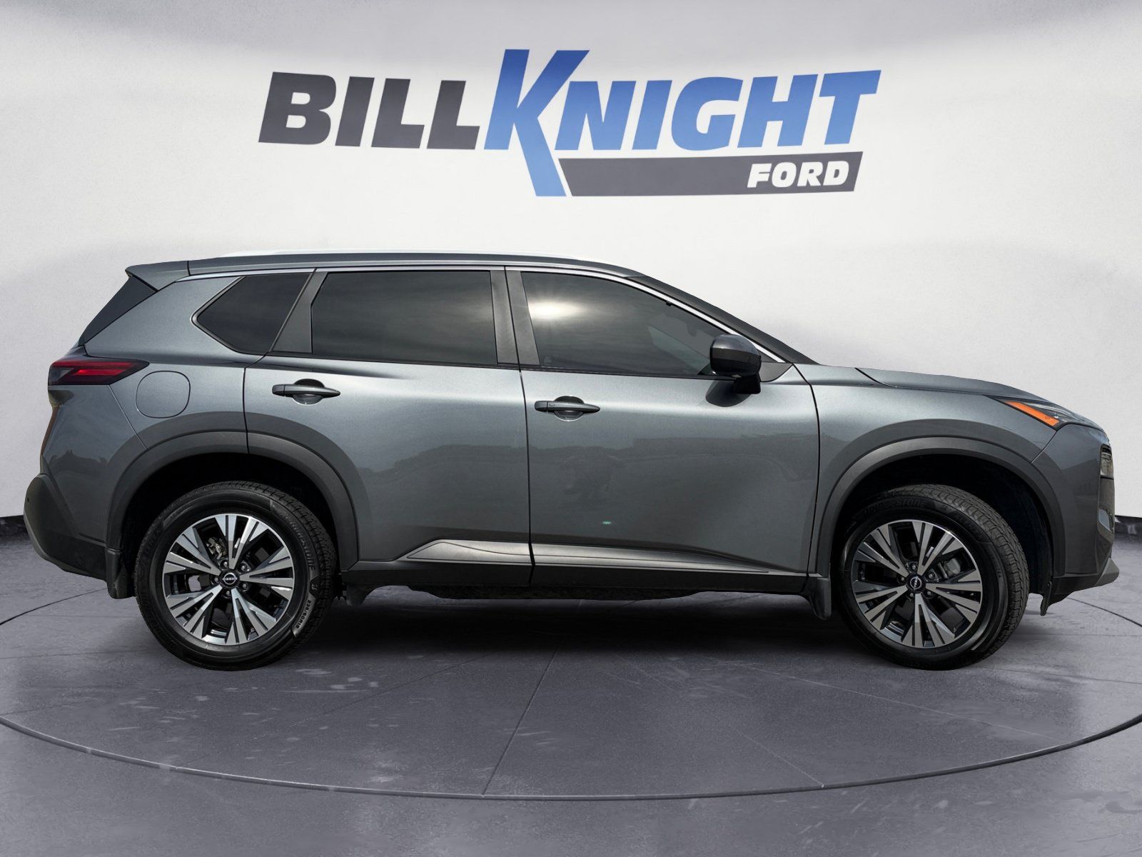 Used 2023 Nissan Rogue SV w/ SV Premium B Package FWD image 6