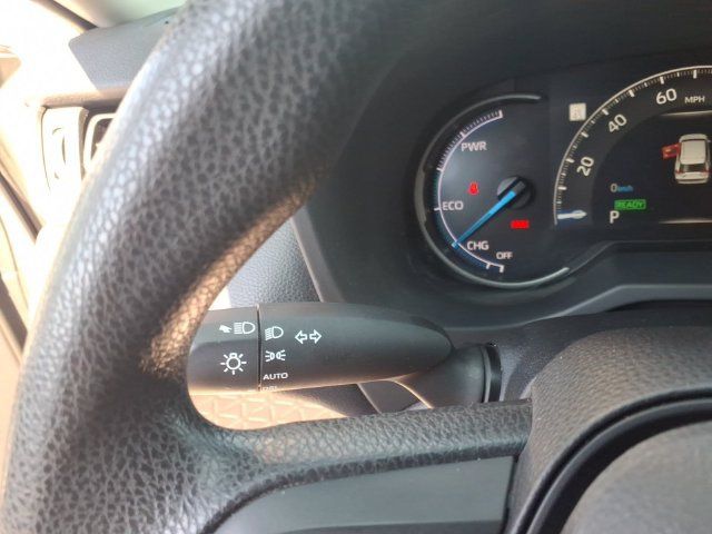 Used 2023 Toyota RAV4 XLE AWD/4WD image 20