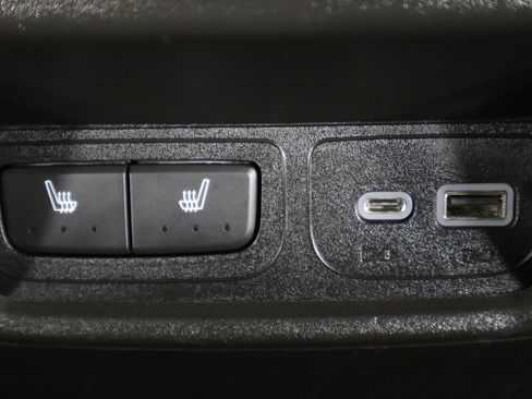 Used 2020 Cadillac XT4 Premium Luxury w/ Cold Weather Package image 40