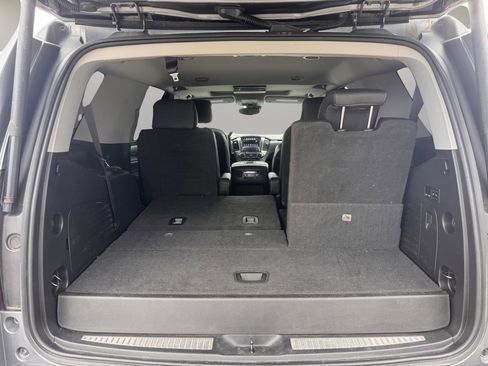 Used 2018 Chevrolet Tahoe LT w/ LT Signature Package image 25