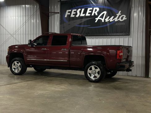 Used 2015 GMC Sierra 2500 Denali w/ Duramax Plus Package image 14