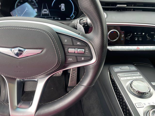 Used 2024 Genesis GV70 3.5T Sport w/ Sport Prestige Package AWD/4WD image 11