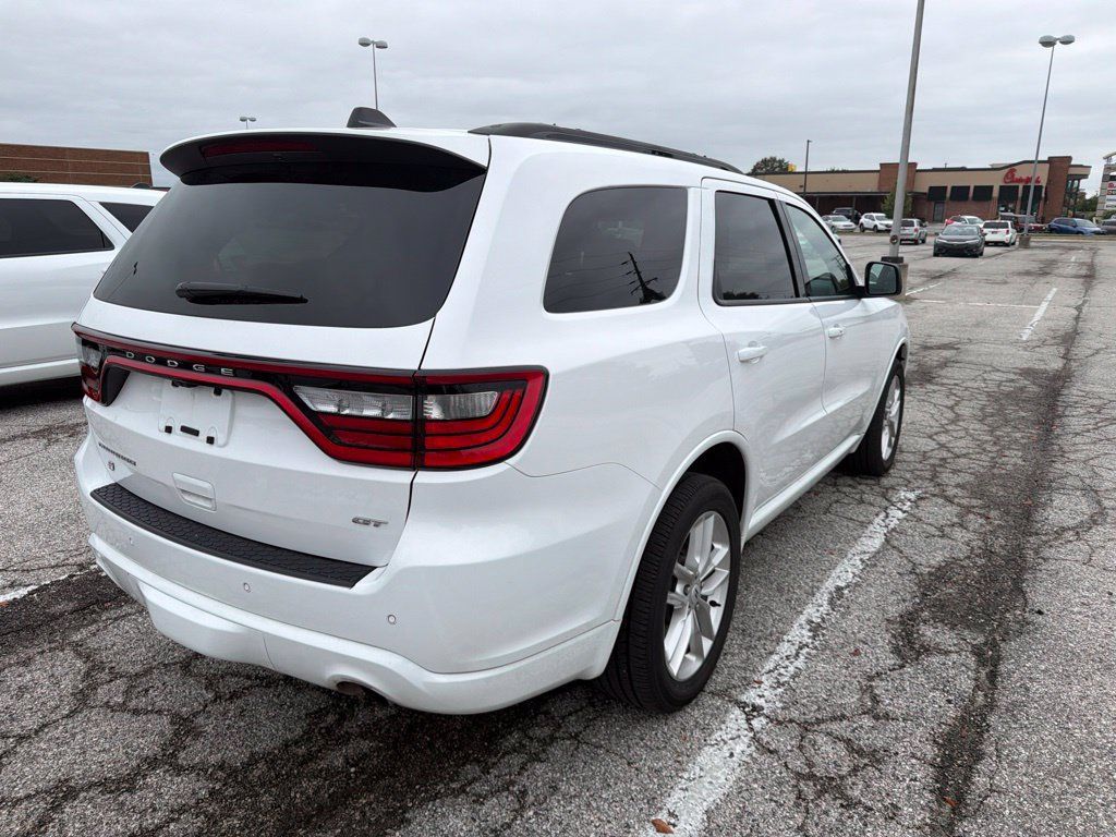 Used 2025 Dodge Durango GT AWD/4WD image 5