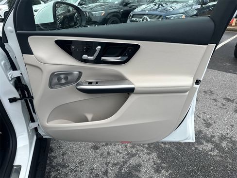 New 2026 Mercedes-Benz GLC 350e 4MATIC image 15