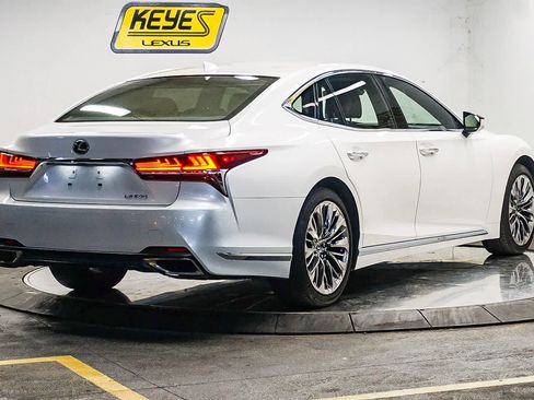 Used 2018 Lexus LS 500 w/ Interior Upgrade Package RWD image 4