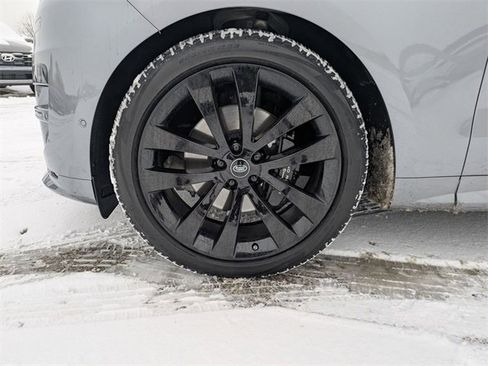 Used 2024 Land Rover Range Rover Sport Dynamic SE image 21