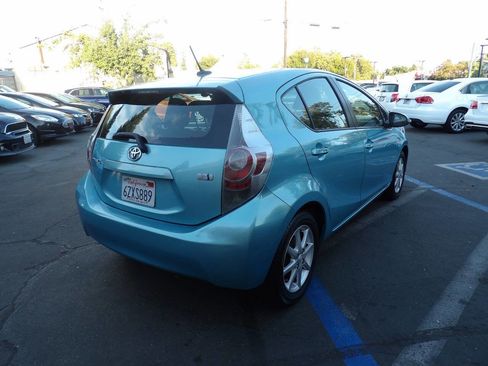 Used 2013 Toyota Prius C Four image 3