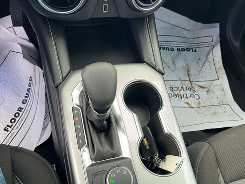 Used 2025 Chevrolet Blazer LT image 16