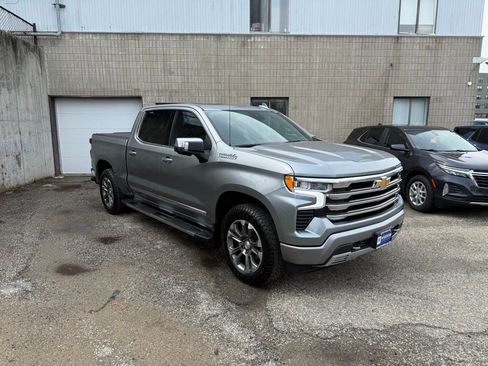 Used 2024 Chevrolet Silverado 1500 High Country AWD/4WD image 9